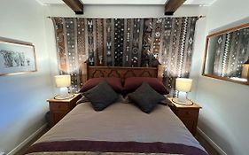 Cosy Private Accommodation In Corsham, Near Bath